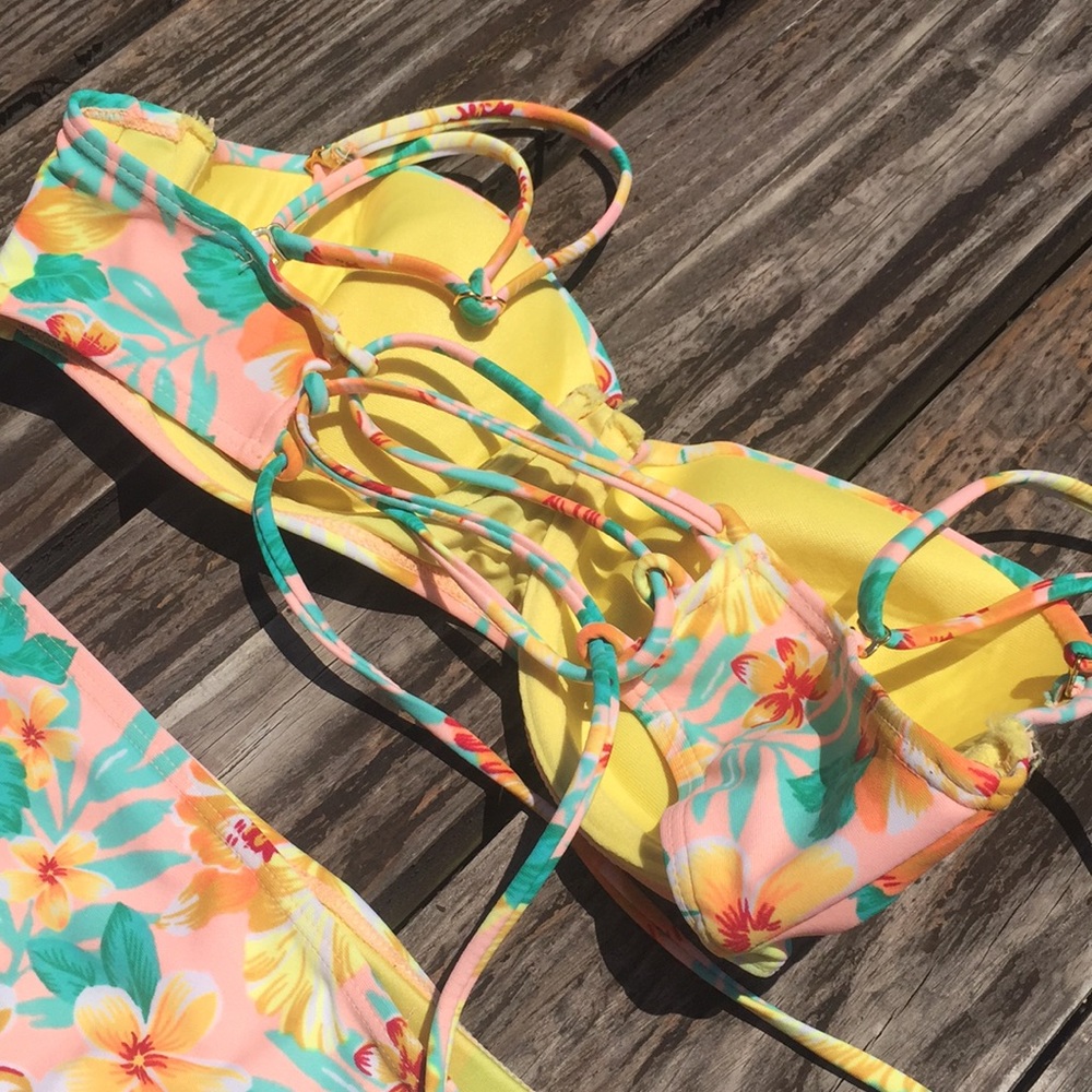 Neon floral bikini - Picture 3 of 4